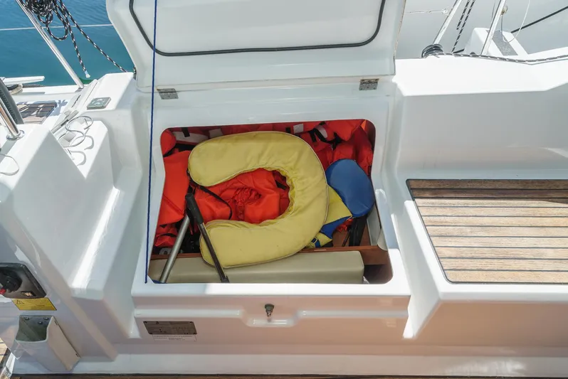 Ms T Yacht Photos Pics 