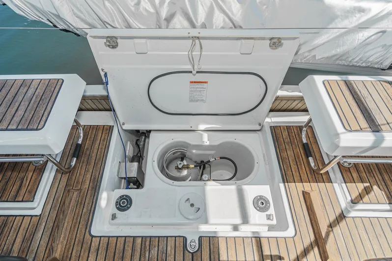 Ms T Yacht Photos Pics 