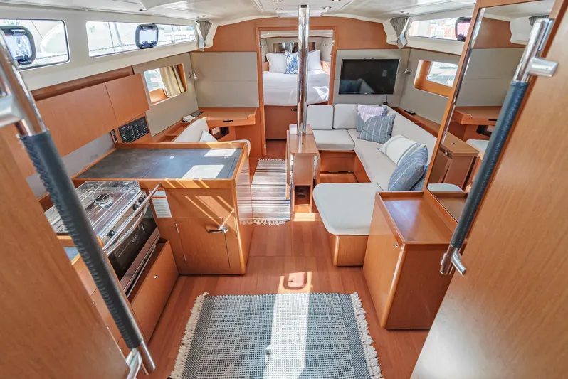 Ms T Yacht Photos Pics 