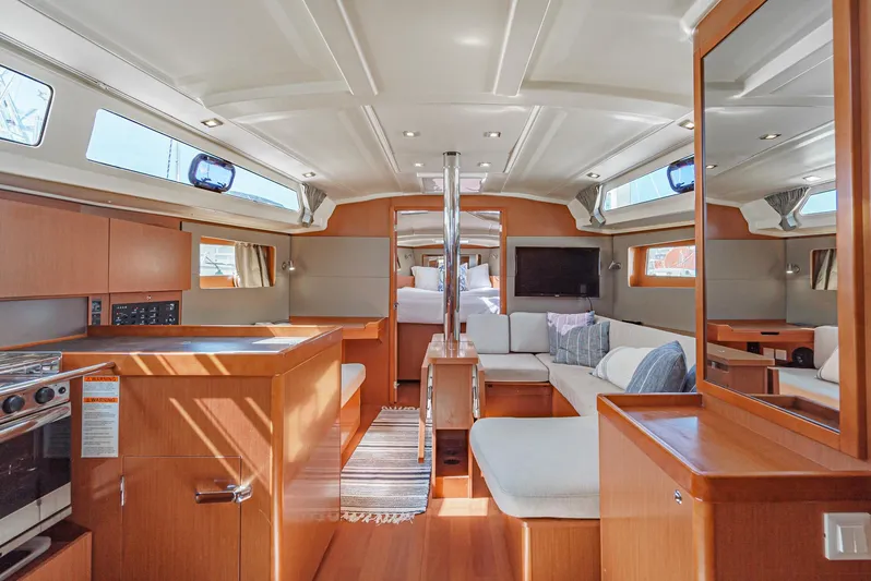 Ms T Yacht Photos Pics 