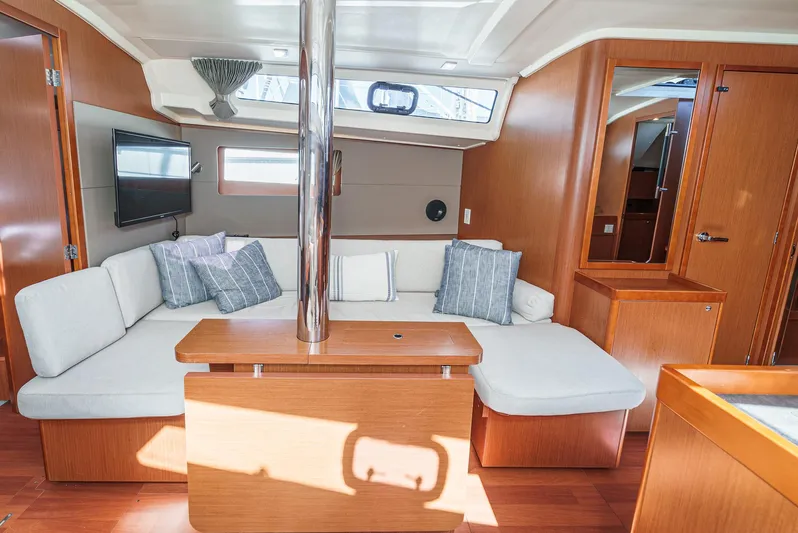 Ms T Yacht Photos Pics 