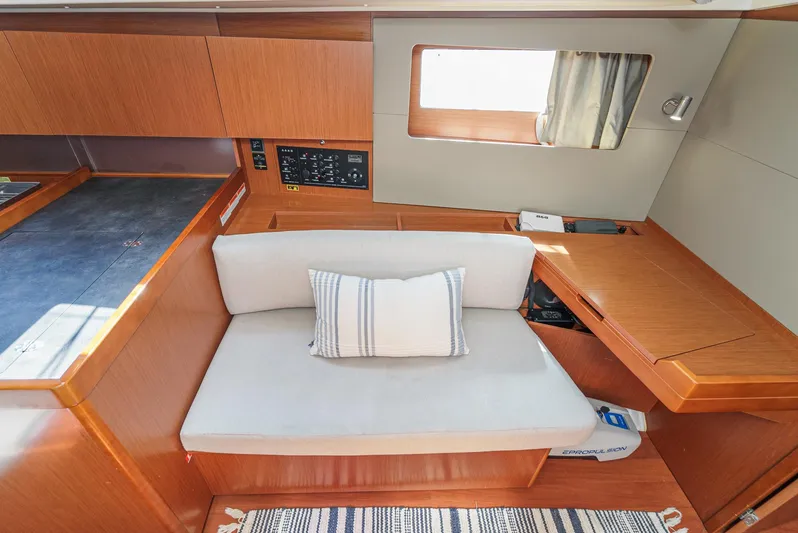 Ms T Yacht Photos Pics 