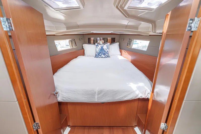 Ms T Yacht Photos Pics 