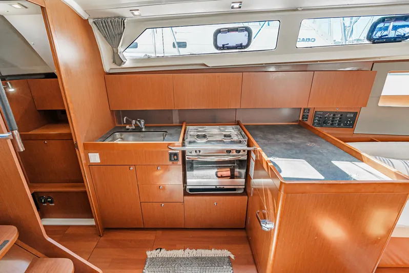 Ms T Yacht Photos Pics 