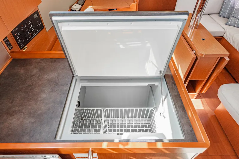 Ms T Yacht Photos Pics 