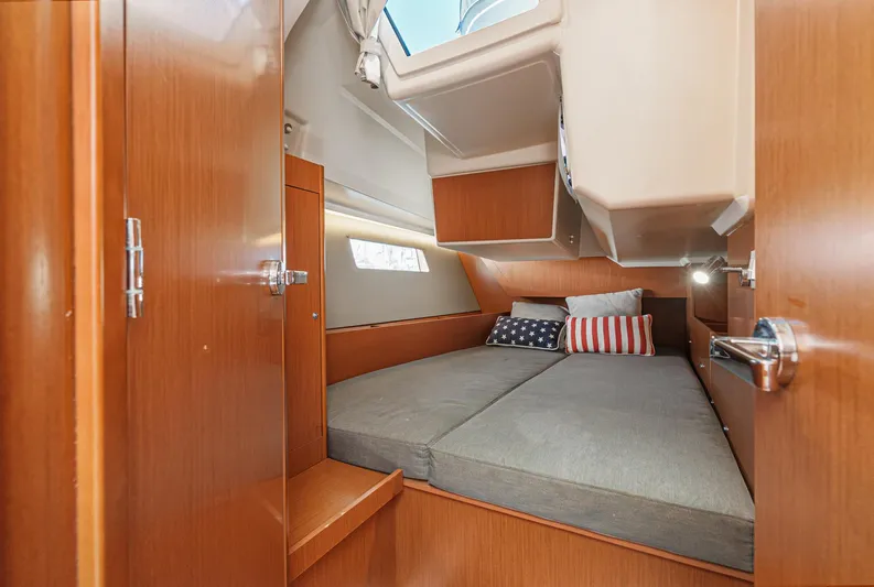 Ms T Yacht Photos Pics 