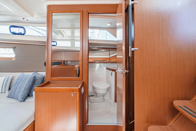 Ms T Yacht Photos Pics 