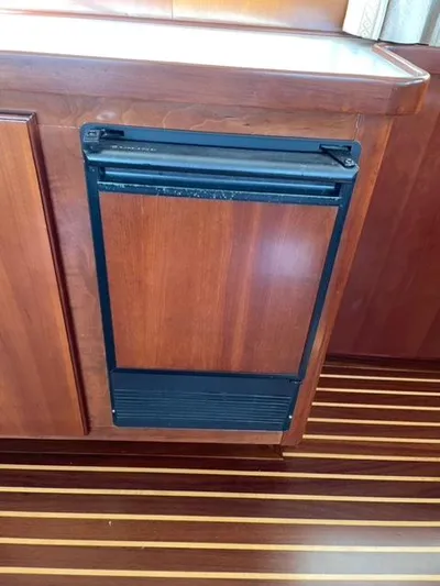 Dame De Coeur Yacht Photos Pics 