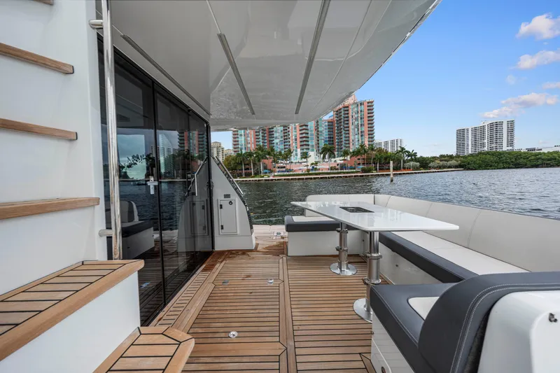 Tlor Yacht Photos Pics 