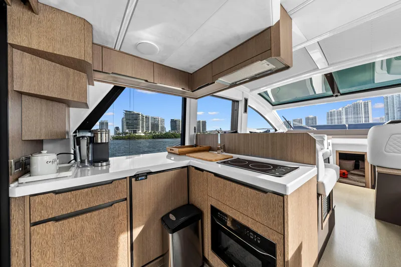 Tlor Yacht Photos Pics 