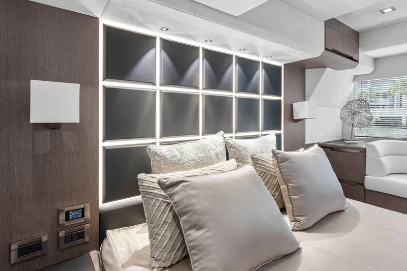 Tlor Yacht Photos Pics 