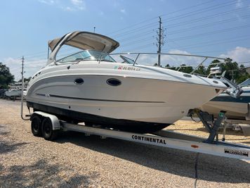 Chaparral Signature 270