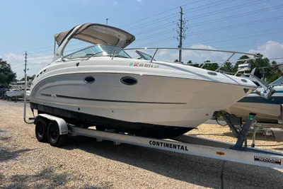 Chaparral Signature 270