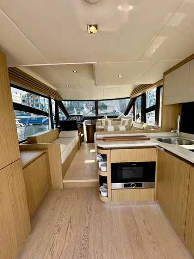 Y Knot Yacht Photos Pics 