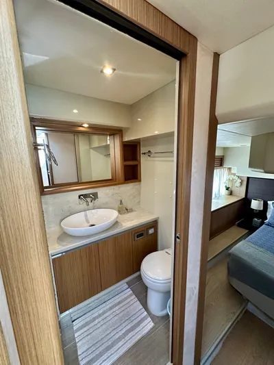 Y Knot Yacht Photos Pics 