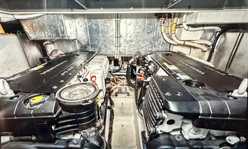 Y Knot Yacht Photos Pics 