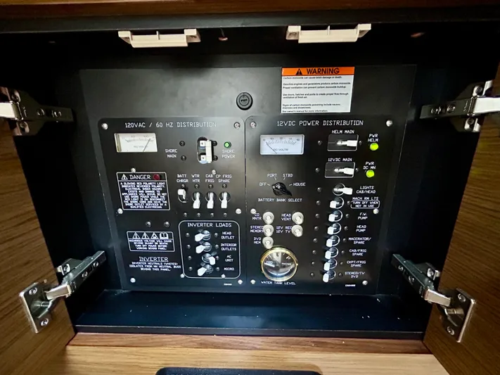 Tgis Yacht Photos Pics 