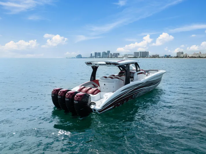 Rip Roaring Yacht Photos Pics 