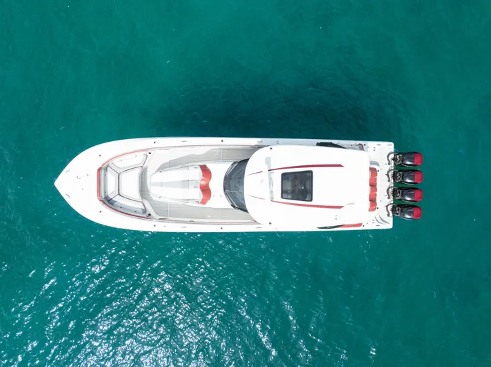 Rip Roaring Yacht Photos Pics 