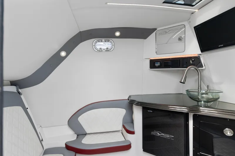 Rip Roaring Yacht Photos Pics 