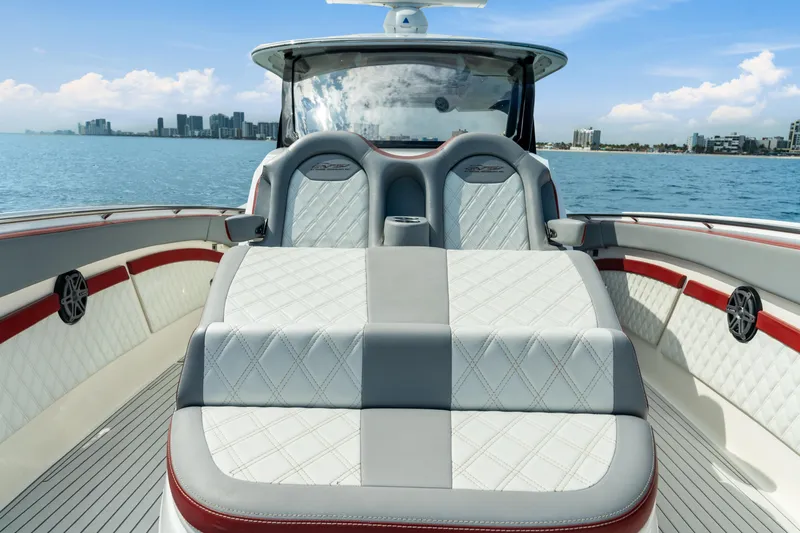 Rip Roaring Yacht Photos Pics 