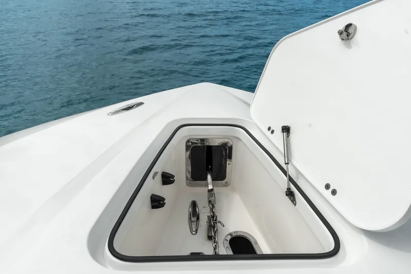 Rip Roaring Yacht Photos Pics 