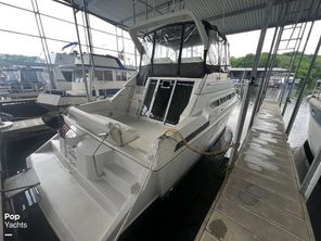 1996 Carver 380 Santego