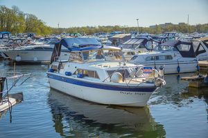 1981 Fairline Mirage 29 Aft Cabin