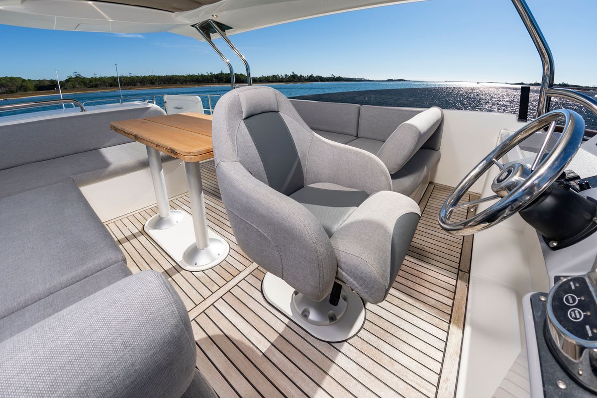 2022 Beneteau 48 