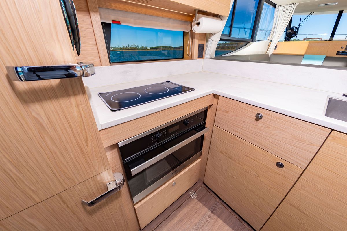 2022 Beneteau 48 