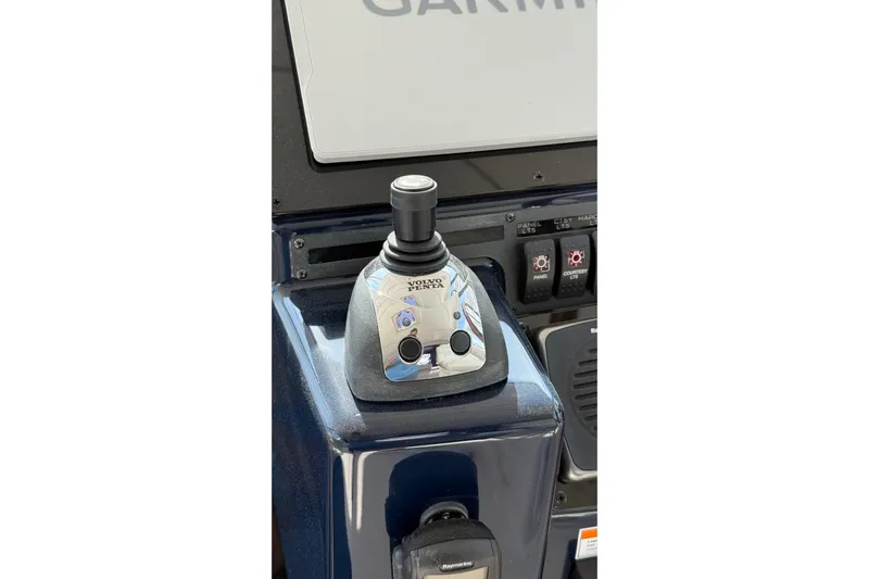  Yacht Photos Pics Joystick control on 2007 Tiara Yachts 3900 Sovran dashboard.