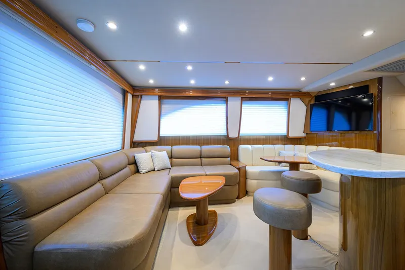 G&g Yacht Photos Pics Viking 46 G&G - Interior Salon