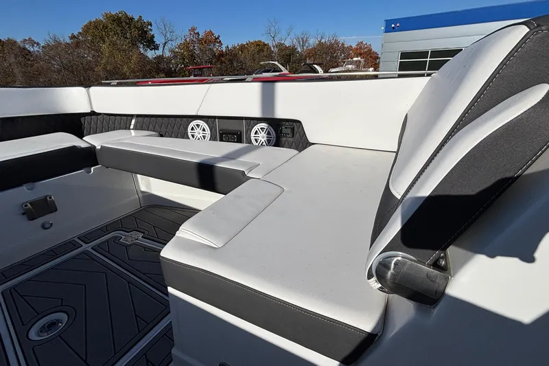  Yacht Photos Pics 2023 Monterey 385SS Super Sport boat interior with white seating and speakers.