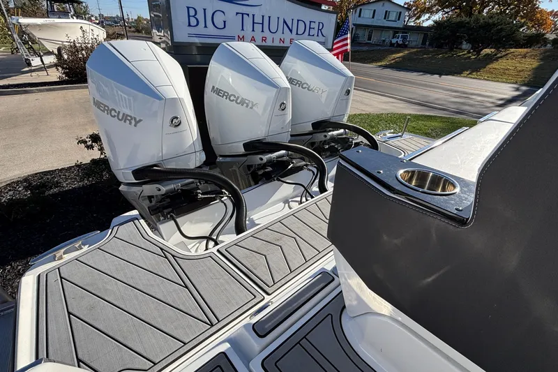  Yacht Photos Pics 2023 Monterey 385SS Super Sport with triple Mercury outboard engines at Big Thunder Marine.