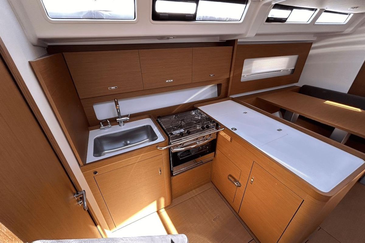 2024 Beneteau 46 