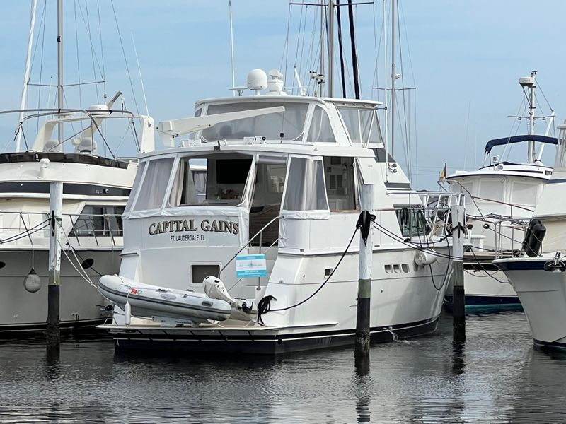 1998 Hatteras 50 Sport Deck