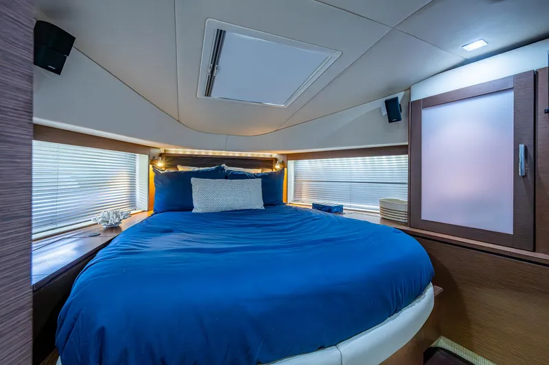 Sea N Starrs Yacht Photos Pics 