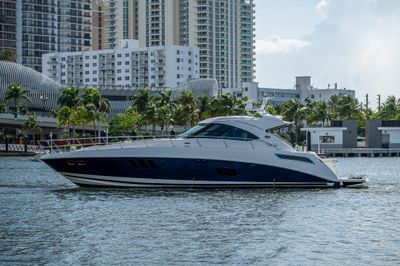 Yacht