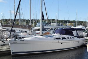 2007 Hunter 49