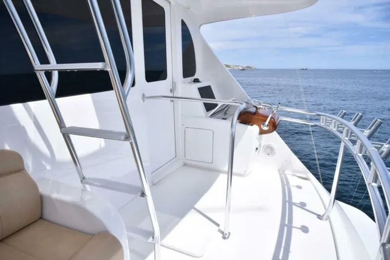 Another Day In Paradise Yacht Photos Pics 2017 Viking 80 Sky Bridge yacht deck with ocean view and sleek design.