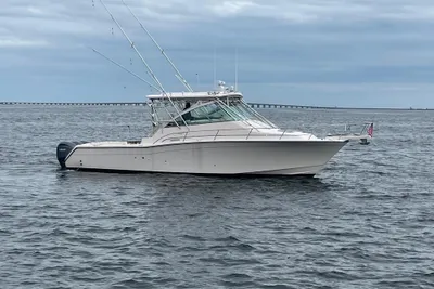 Grady-White Express 360