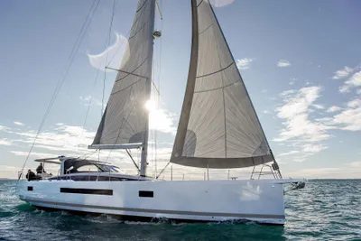 Jeanneau 65