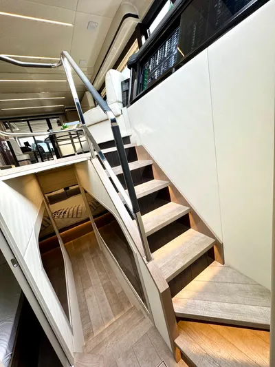 Self Made Yacht Photos Pics Companionway