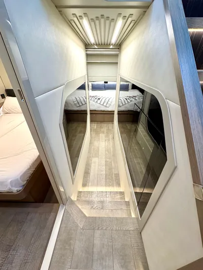 Self Made Yacht Photos Pics Companionway