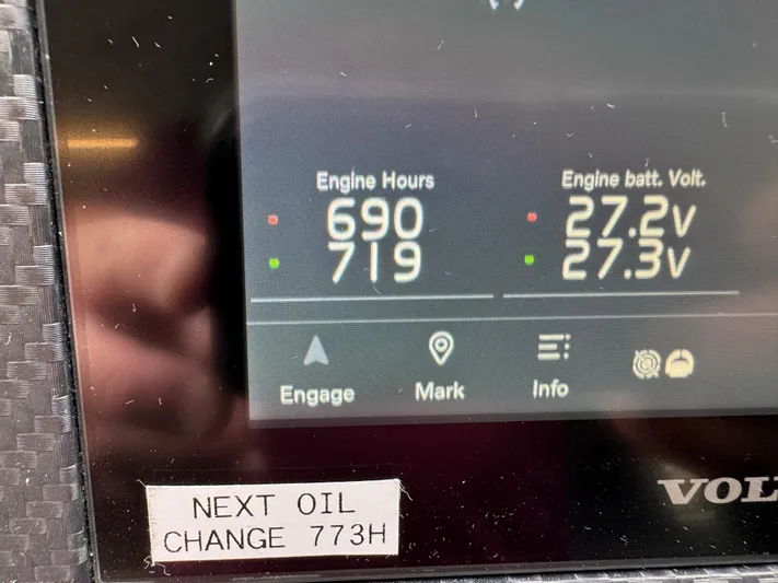 Self Made Yacht Photos Pics Engine Hours Oct 2024