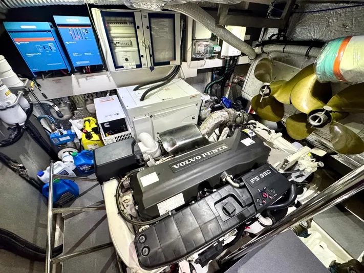 Self Made Yacht Photos Pics 