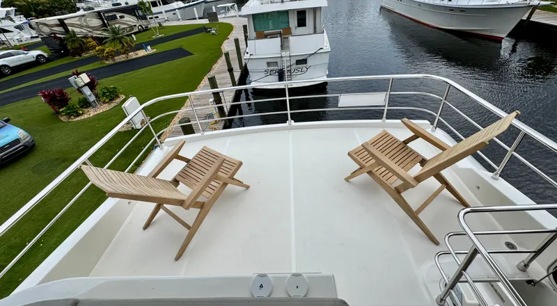 Self Made Yacht Photos Pics FlyBridge Aft Area w: (2) Deck Chairs