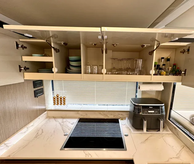 Self Made Yacht Photos Pics Galley Upper Cabinets - Open
