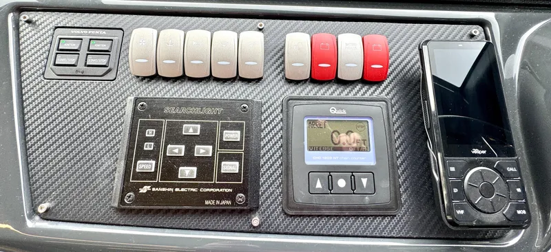 Self Made Yacht Photos Pics Helm Area Dash - Port Side