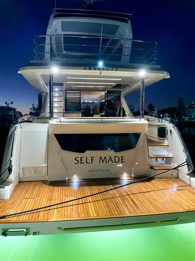 Self Made Yacht Photos Pics Under-Water Lights